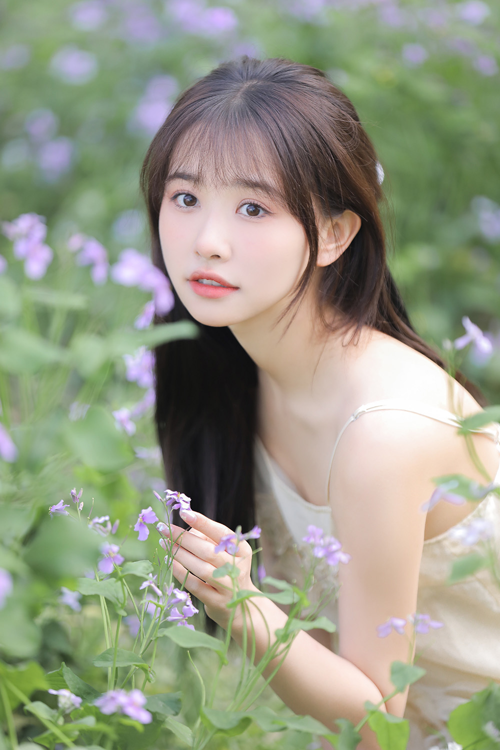 安卓手机清纯美女壁纸图库应用  第1张
